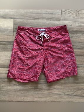 Trunks Surf & Swim Co Men's Swim Trunks Board Shorts Red Spiral Print Size 36